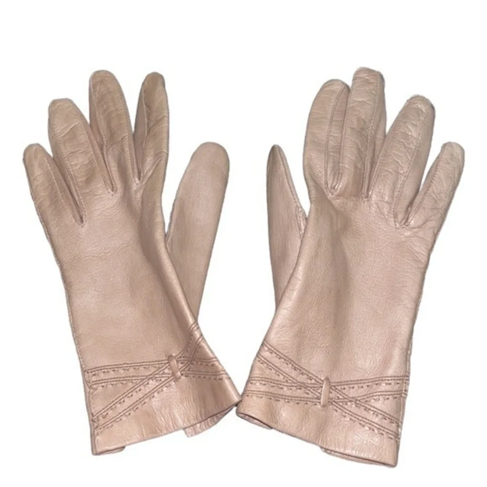 Rayon Gloves Made in Italy size 6 1/2 color is tan